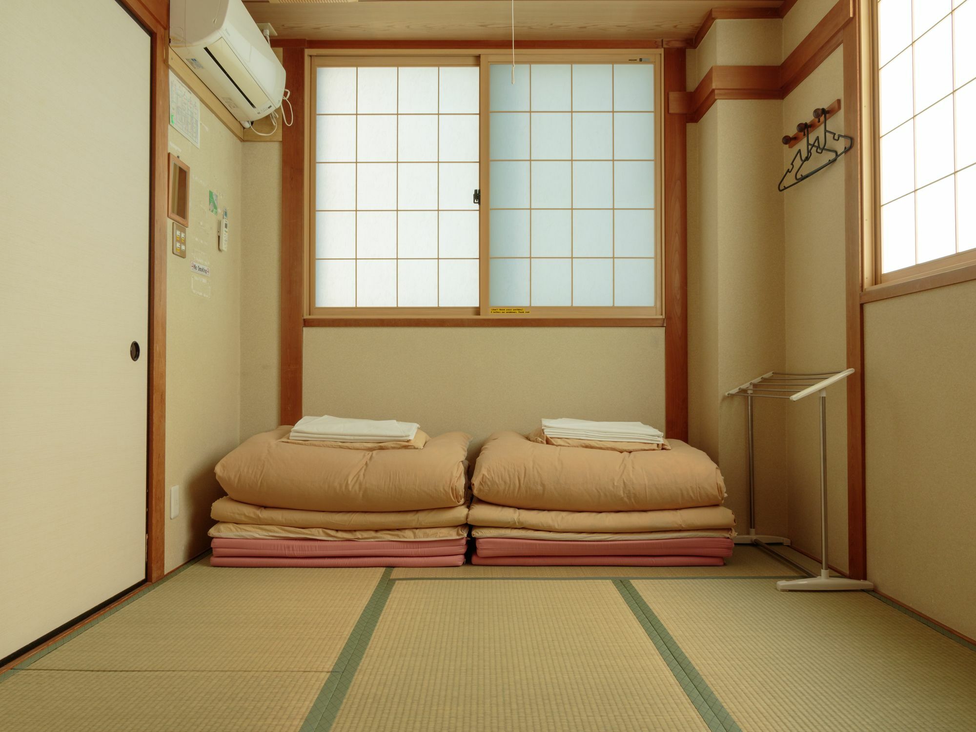 J-Hoppers Kyoto Guesthouse Eksteriør bilde